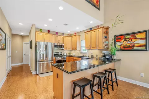 Kitchen - 47 Barley Ln, Patchogue, NY 11772 photo 1 of 3