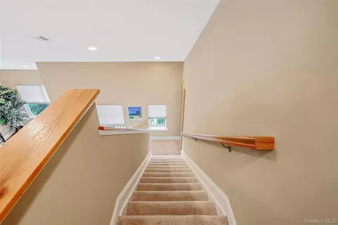 Entry Way - 47 Barley Ln, Patchogue, NY 11772 photo 4 of 4