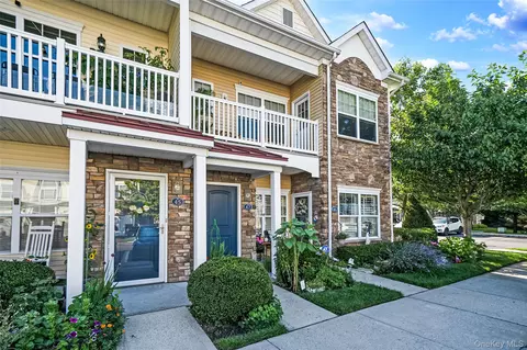 Exterior - 47 Barley Ln, Patchogue, NY 11772 photo 2 of 4