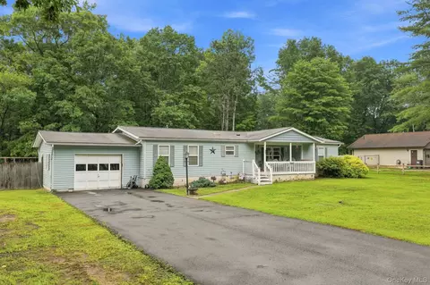 27 Delaware Dr, Deerpark, NY 12780