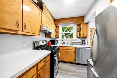 Kitchen - 86 Maple St, Greenburgh, NY 10522 photo 1 of 1