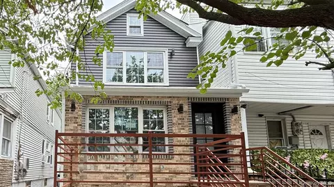 107-29 118th St, South Richmond Hill, NY 11419