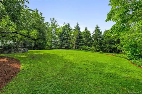 Exterior - 731 Forest Ave, Rye, NY 10580 photo 2 of 7