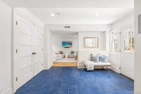 Entry Way - 731 Forest Ave, Rye, NY 10580 photo 8 of 9