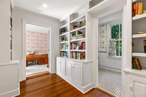 Entry Way - 731 Forest Ave, Rye, NY 10580 photo 4 of 9