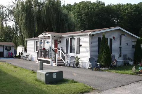 113 White Birch Trl, Mamakating, NY 12721