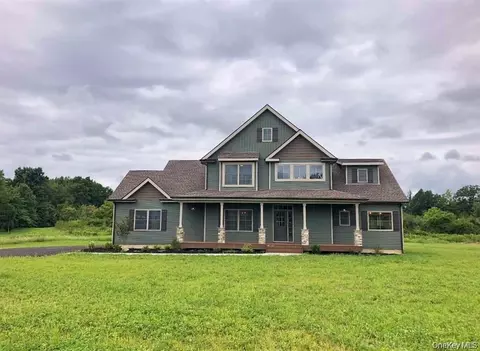 23 Sunset Ln, Wawayanda, NY 10958