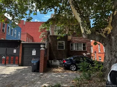 50 E 56th St, Brooklyn, NY 11203