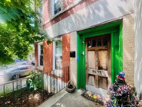 8692 102nd St, New York, NY 11418
