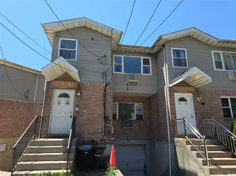 1105 Beach Channel Dr, Far Rockaway, NY 11691