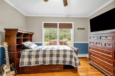 Bedroom - 383 Munsell Rd, Brookhaven, NY 11772 photo 5 of 8