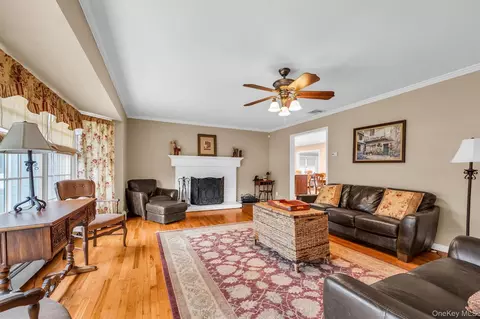 Living - 383 Munsell Rd, Brookhaven, NY 11772 photo 2 of 3