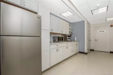 Kitchen - 149 Maya Cir, Central Islip, NY 11722 photo 5 of 5