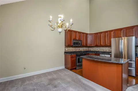 Kitchen - 149 Maya Cir, Central Islip, NY 11722 photo 3 of 5