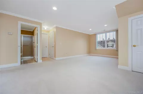 Bedroom - 149 Maya Cir, Central Islip, NY 11722 photo 2 of 2