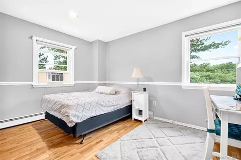 Bedroom - 14 Bubenko Dr, Garnerville, NY 10923 photo 2 of 5