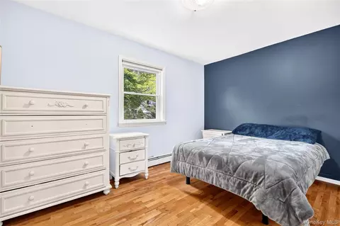Bedroom - 14 Bubenko Dr, Garnerville, NY 10923 photo 4 of 5