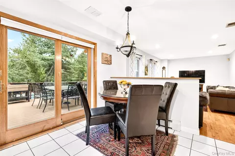 Dining - 14 Bubenko Dr, Garnerville, NY 10923 photo 4 of 4