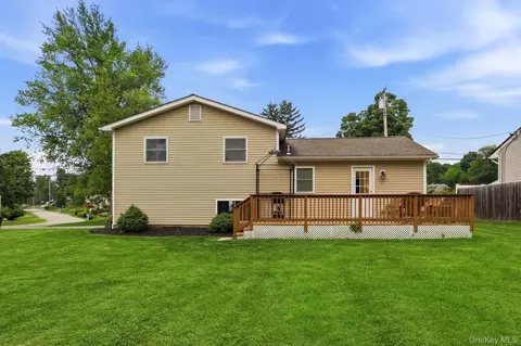 Exterior - 47 Riverview Dr, Fishkill, NY 12524 photo 7 of 8