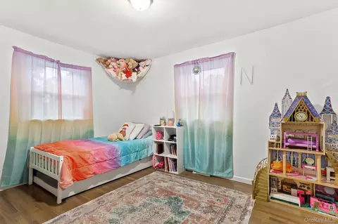 Bedroom - 47 Riverview Dr, Fishkill, NY 12524 photo 4 of 6