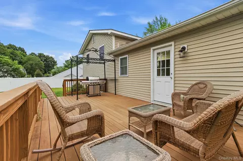 Exterior - 47 Riverview Dr, Fishkill, NY 12524 photo 5 of 8