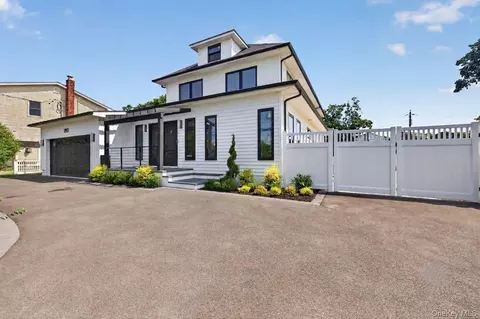 293 Bellmore Rd, East Meadow, NY 11554