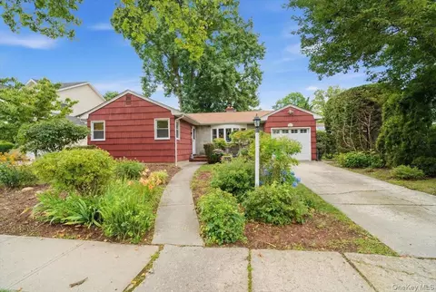 626 Mead Ter, Hempstead, NY 11550