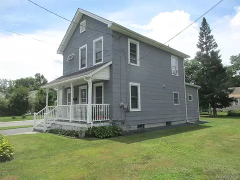 4 Hill St, Port Jervis, NY 12771