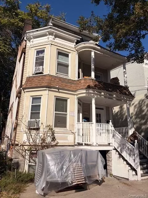 51 Dubois St, Newburgh, NY 12550