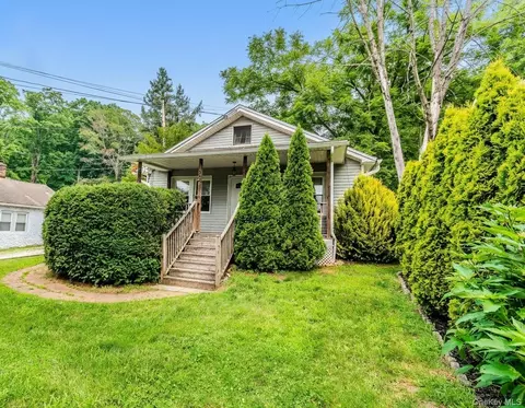 382 E Main St, Yorktown, NY 10535