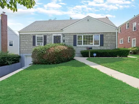42 Berkshire Rd, Yonkers, NY 10710