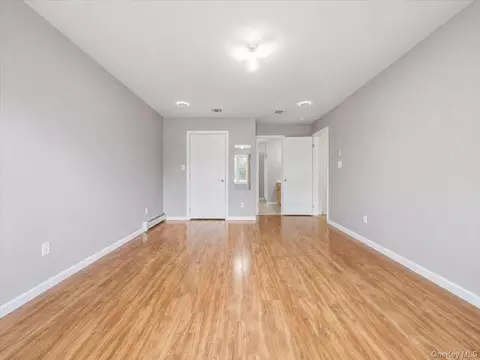 Living - 977 Mt Hope Rd, Middletown, NY 10940 photo 7 of 7