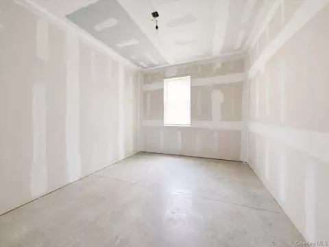 Bedroom - 977 Mt Hope Rd, Middletown, NY 10940 photo 4 of 4