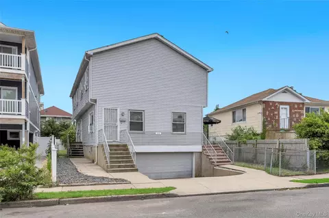20 E Pine St, Long Beach, NY 11561