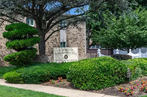 1595 N Central Ave #29CO, Valley Stream, NY 11580