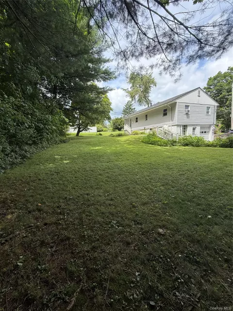 Exterior - 32 Dicktown Rd, Kent, NY 10512 photo 4 of 6