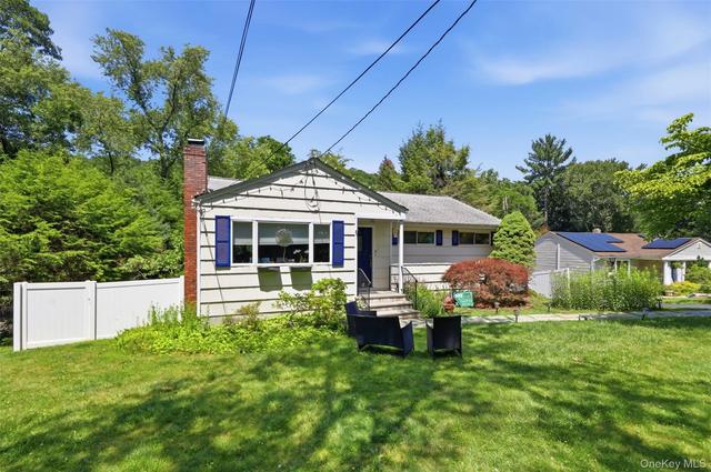 660 Washington Ave, Mount Pleasant, NY 10570