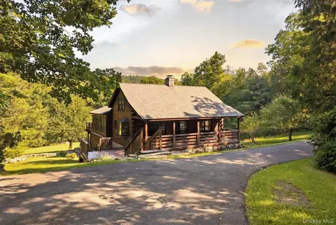 905 Pine Kill Rd, Mamakating, NY 12790