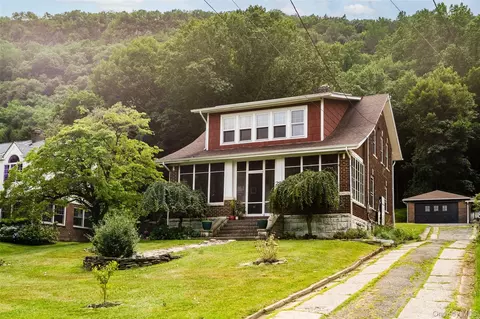 28 Hillside Ave, Haverstraw, NY 10927