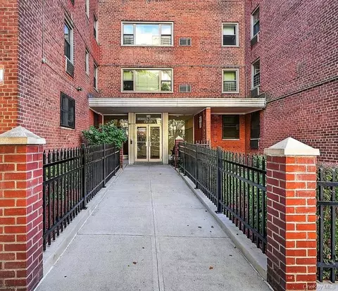 1010 Sherman #2D, New York, NY 10456