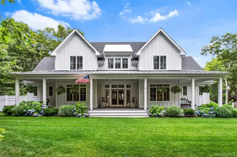 9 Deerland Dr, East Quogue, NY 11942