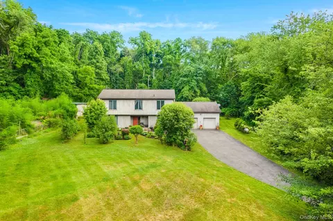 12 Denim Dr, Wappingers Falls, NY 12590