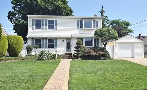 2663 Cedar Ln, North Bellmore, NY 11710