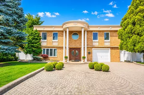 3153 Lee Pl, Bellmore, NY 11710