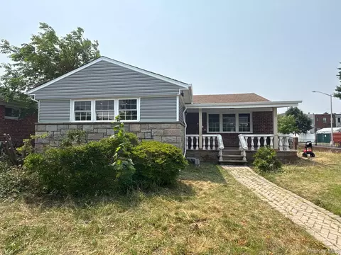 23304 121st Ave, New York, NY 11411