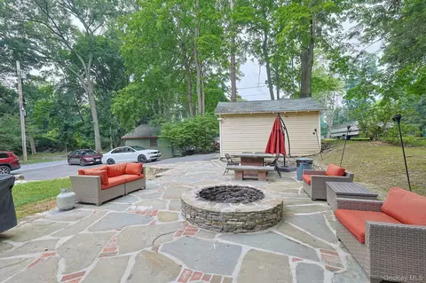 Exterior - 36 Evergreen Ave, Poughkeepsie, NY 12601 photo 4 of 15