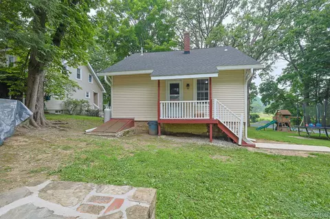 Exterior - 36 Evergreen Ave, Poughkeepsie, NY 12601 photo 14 of 15