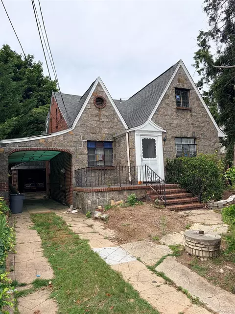 610 Harless Pl, West Hempstead, NY 11552