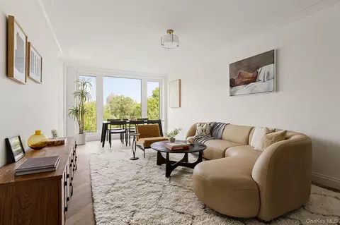 78-29 Austin St #PH2A, Forest Hills, NY 11375