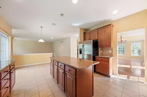 Kitchen - 421 Vassar Pl, Fishkill, NY 12524 photo 1 of 4
